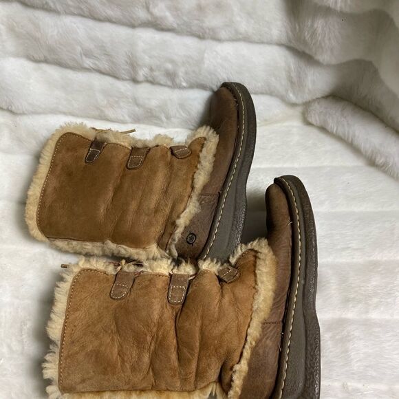 Born Brown leather lace up boots with shearling lining rubber soles size… - Picture 7 of 12